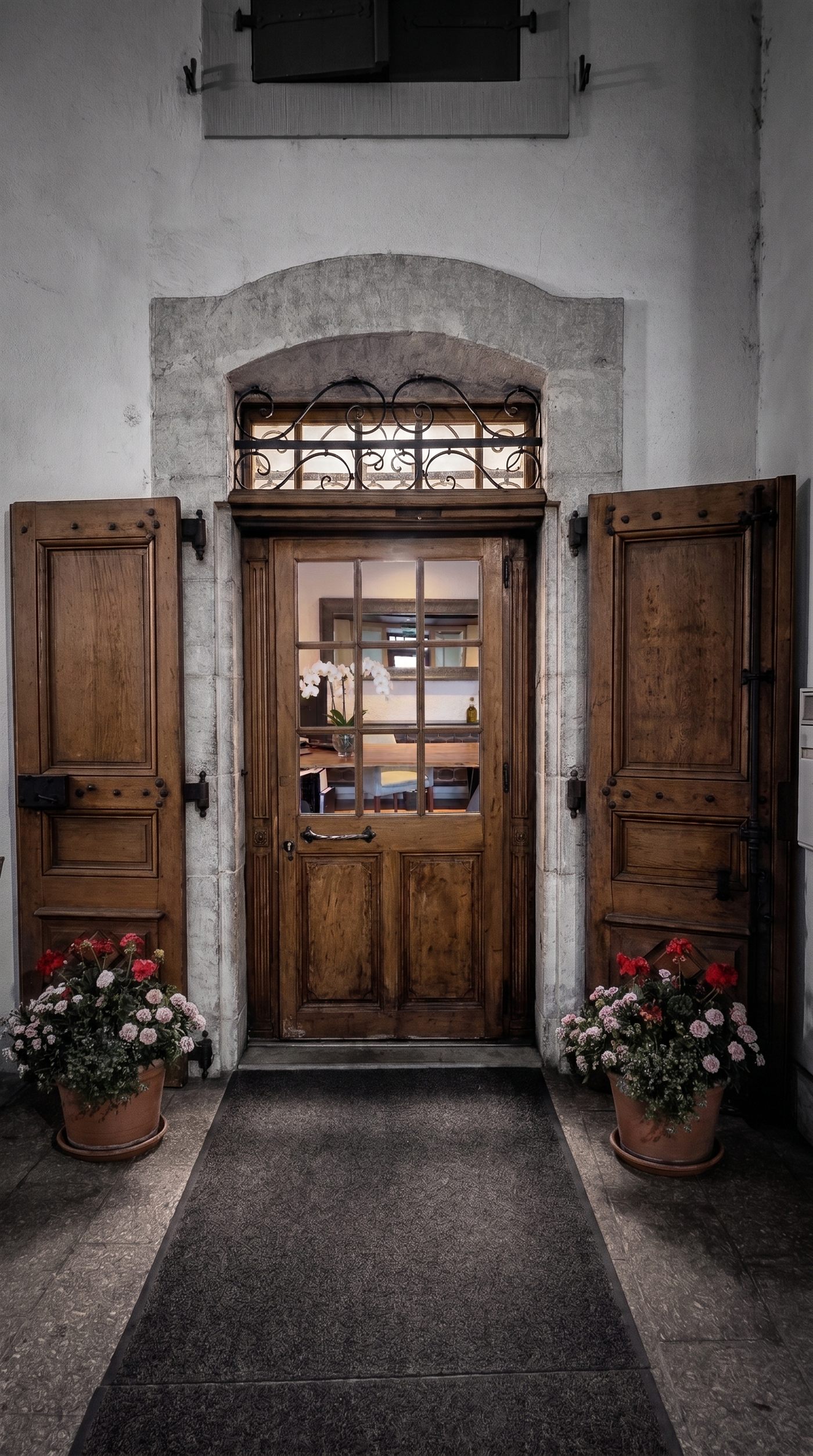 L'entrée principale de l'hôtel