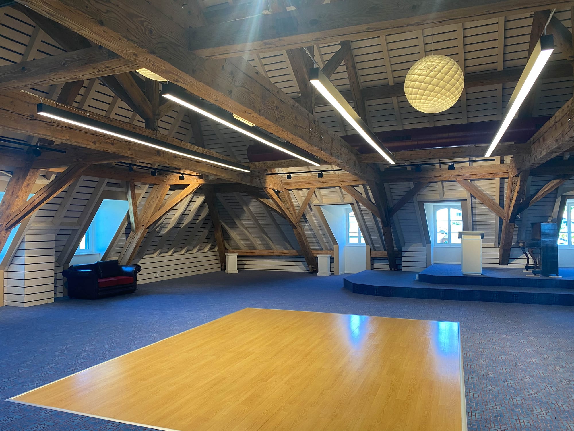 La salle Les Combles