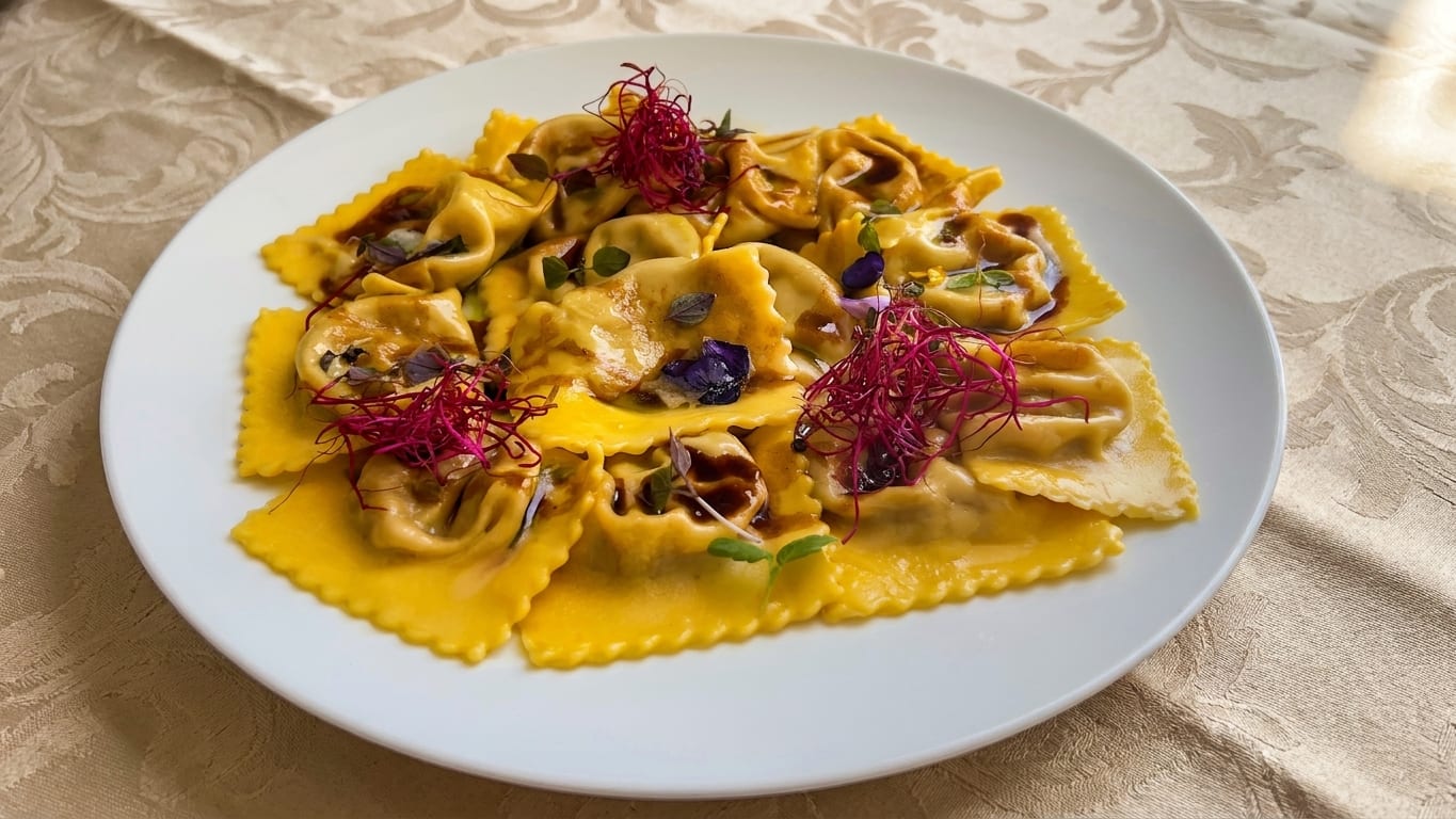 Ravioloni au noir de seiche