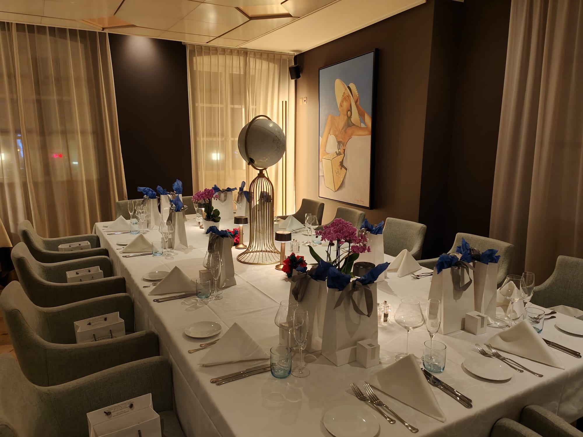 La salle du restaurant, autre vue