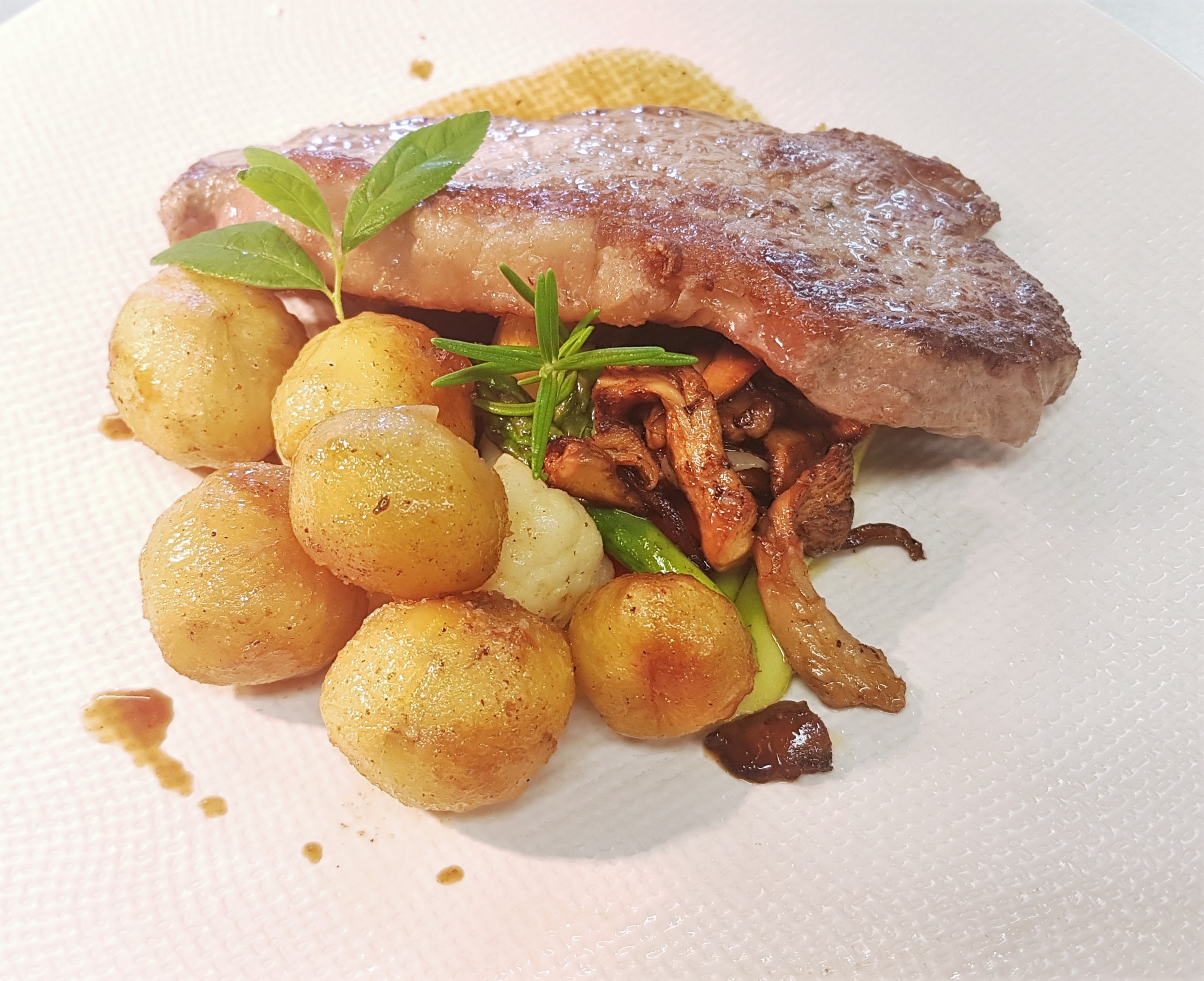 Entrecôte - Restaurant-Les-Terrasses Les-Terrasses-de-L-Ecu-Entrecòte